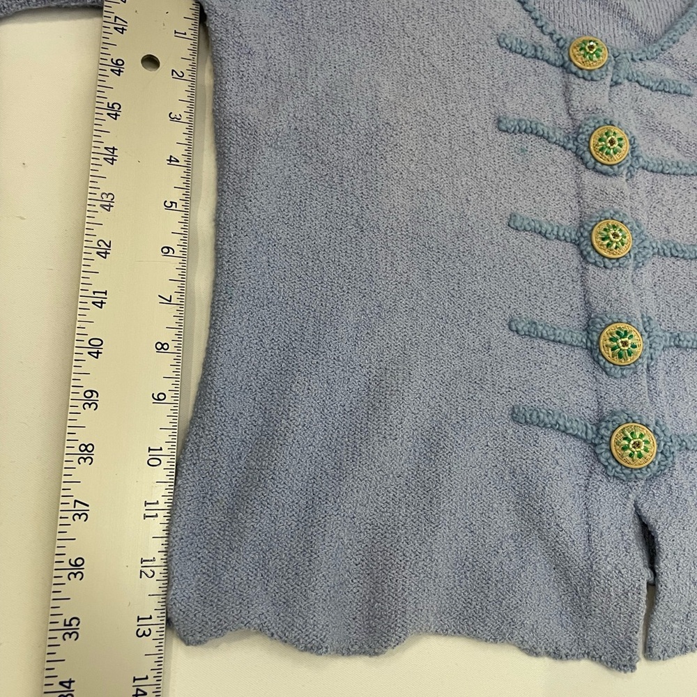 Tulila lavender button down cardigan w/ embroidered buttons sz M made in Peru - Picture 11 of 13